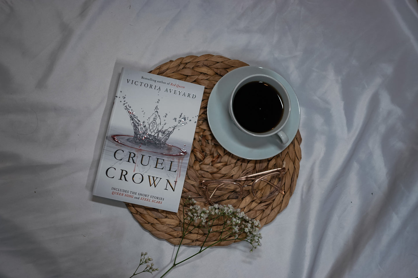 Cruel Crown - Victoria Aveyard
